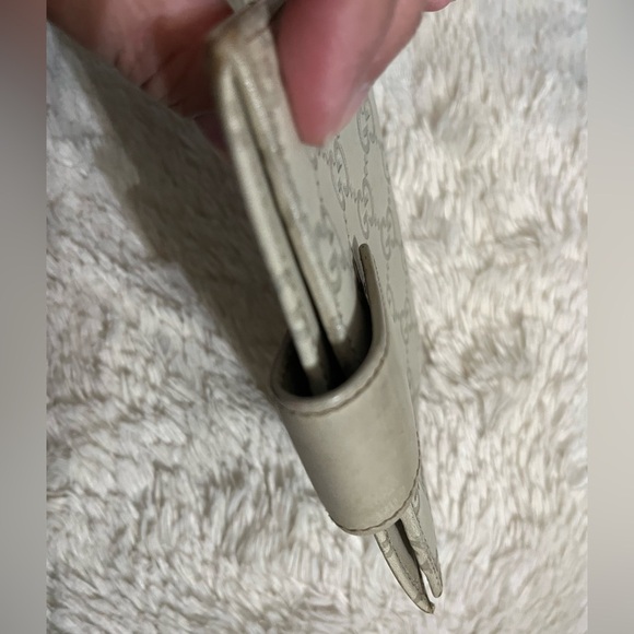 Gucci Light Beige Guccissima Leather
Agenda Cover - Picture 4 of 9